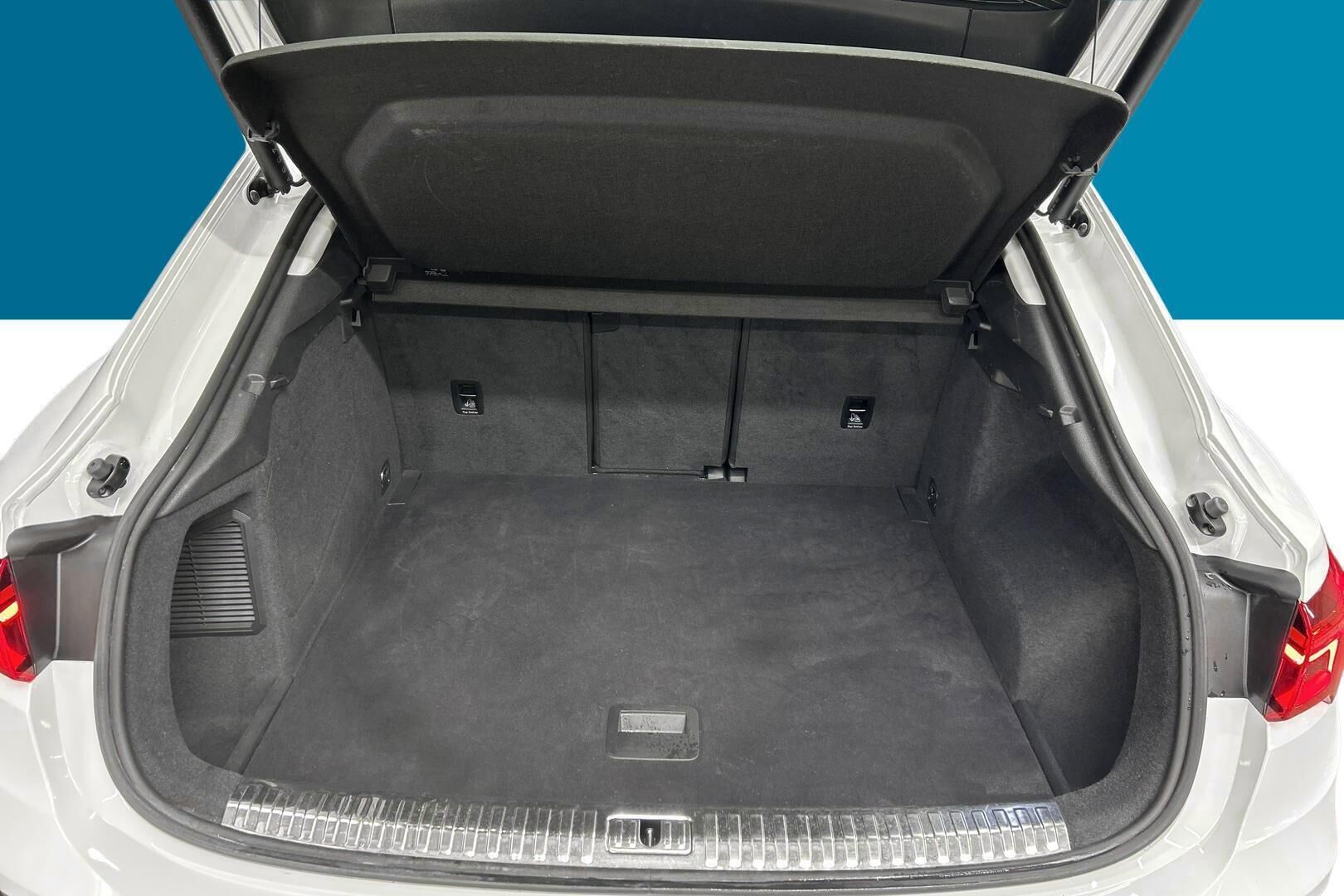 Audi Q3 iso kuva 12