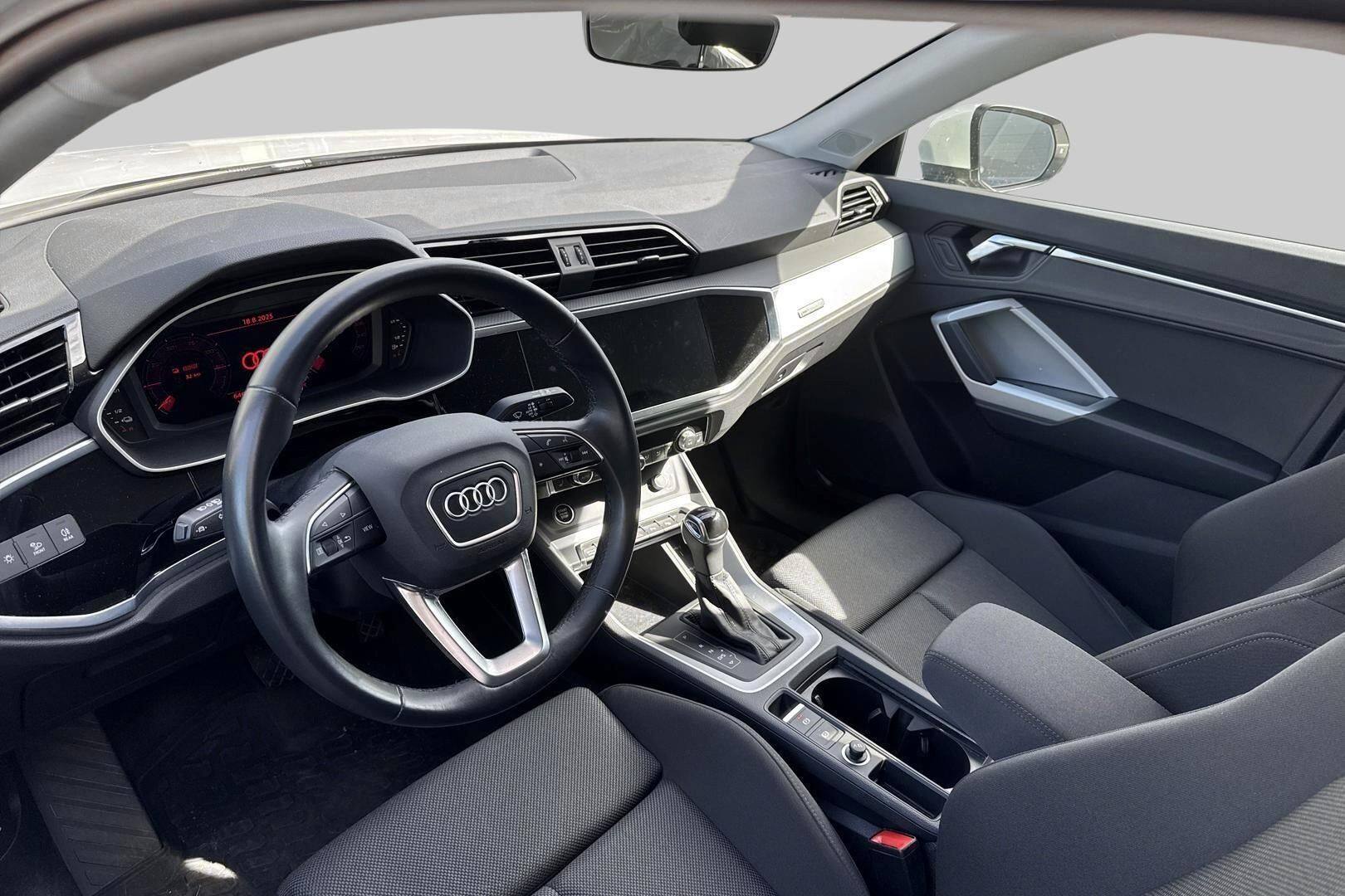 Audi Q3 iso kuva 1
