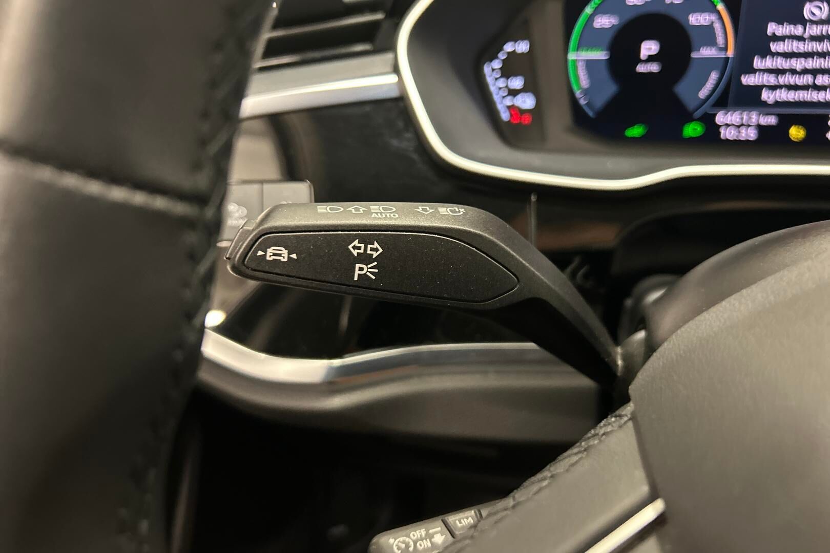 Audi Q3 iso kuva 22