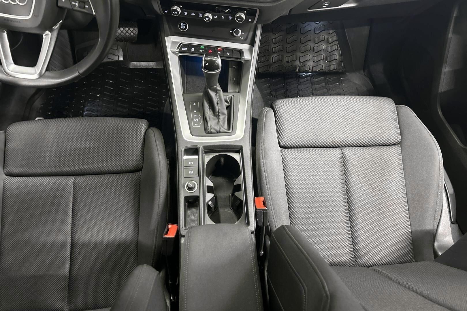 Audi Q3 iso kuva 27