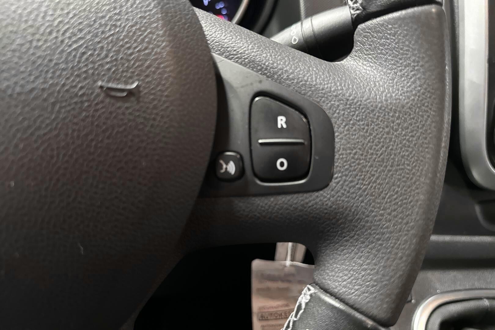 Nissan NV300 iso kuva 21