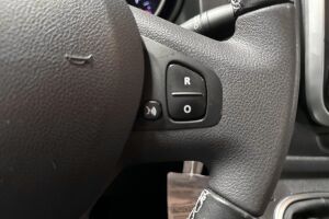 Nissan NV300 esikatselu 21