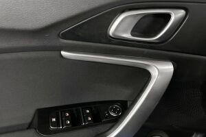 Kia Ceed esikatselu 25