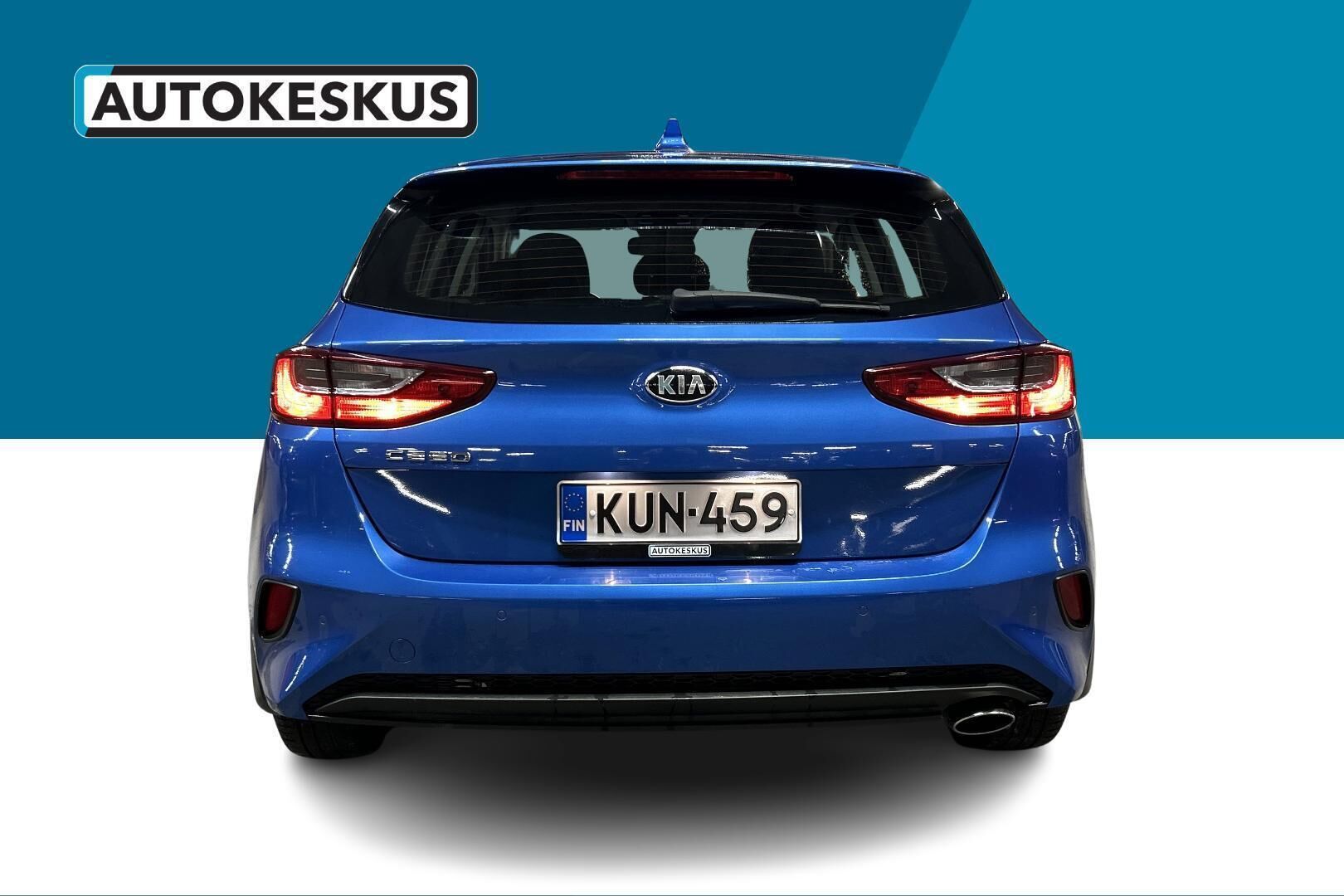 Kia Ceed iso kuva 6