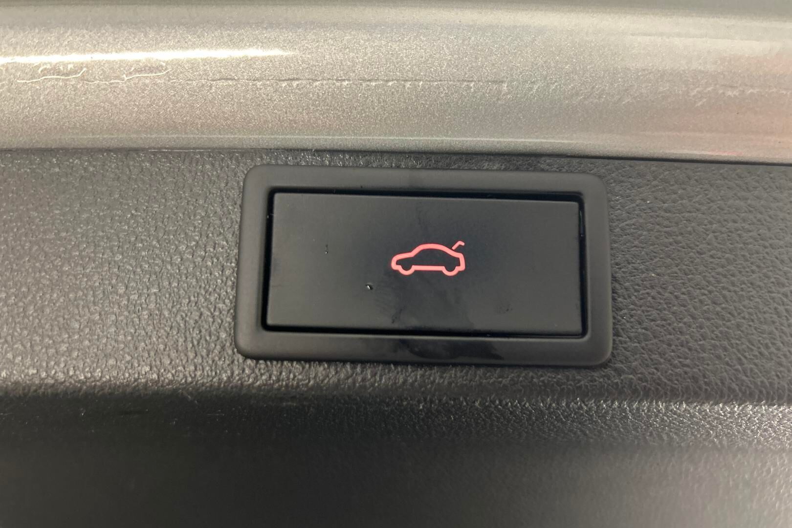 Skoda Octavia iso kuva 24