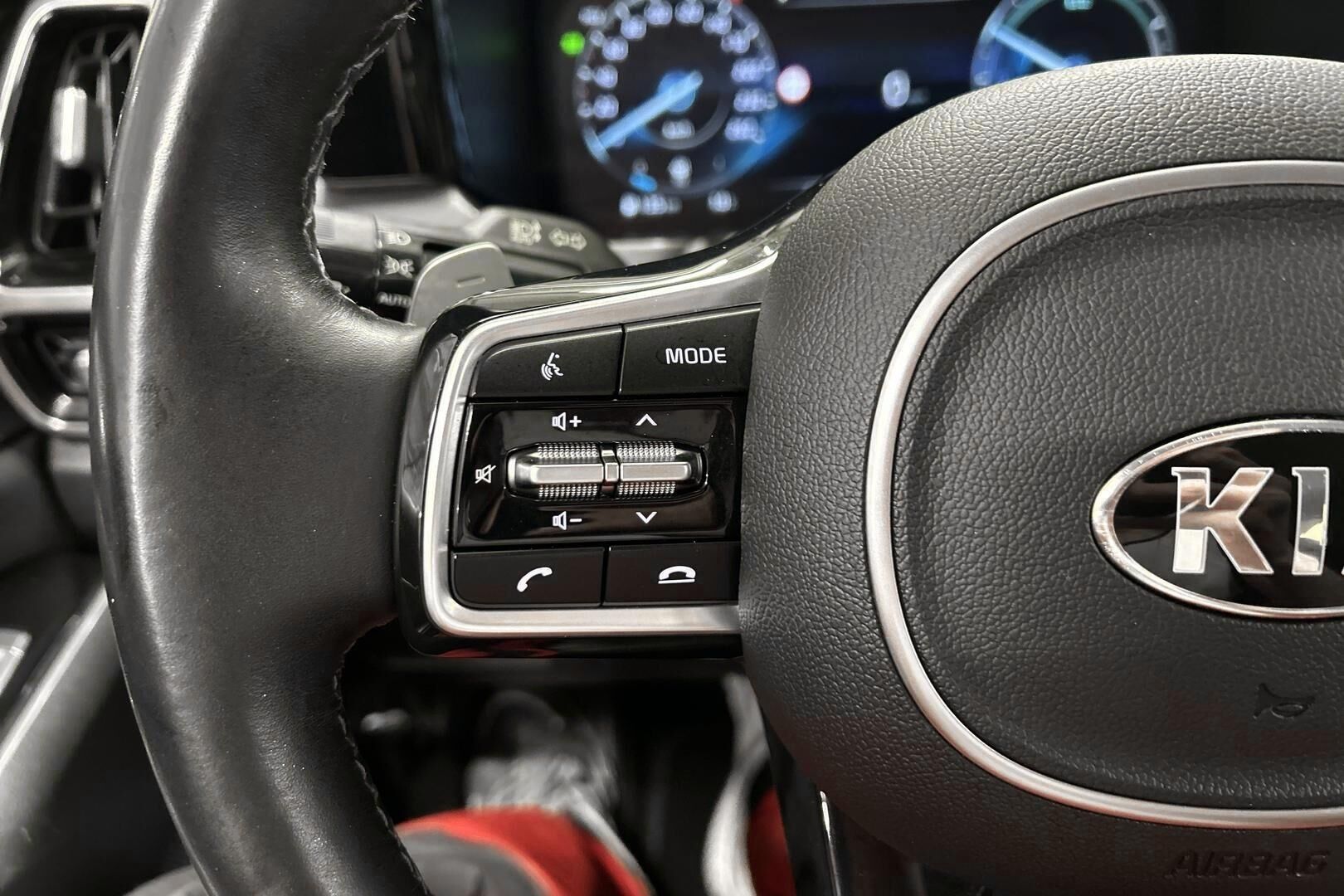 Kia Sorento iso kuva 20