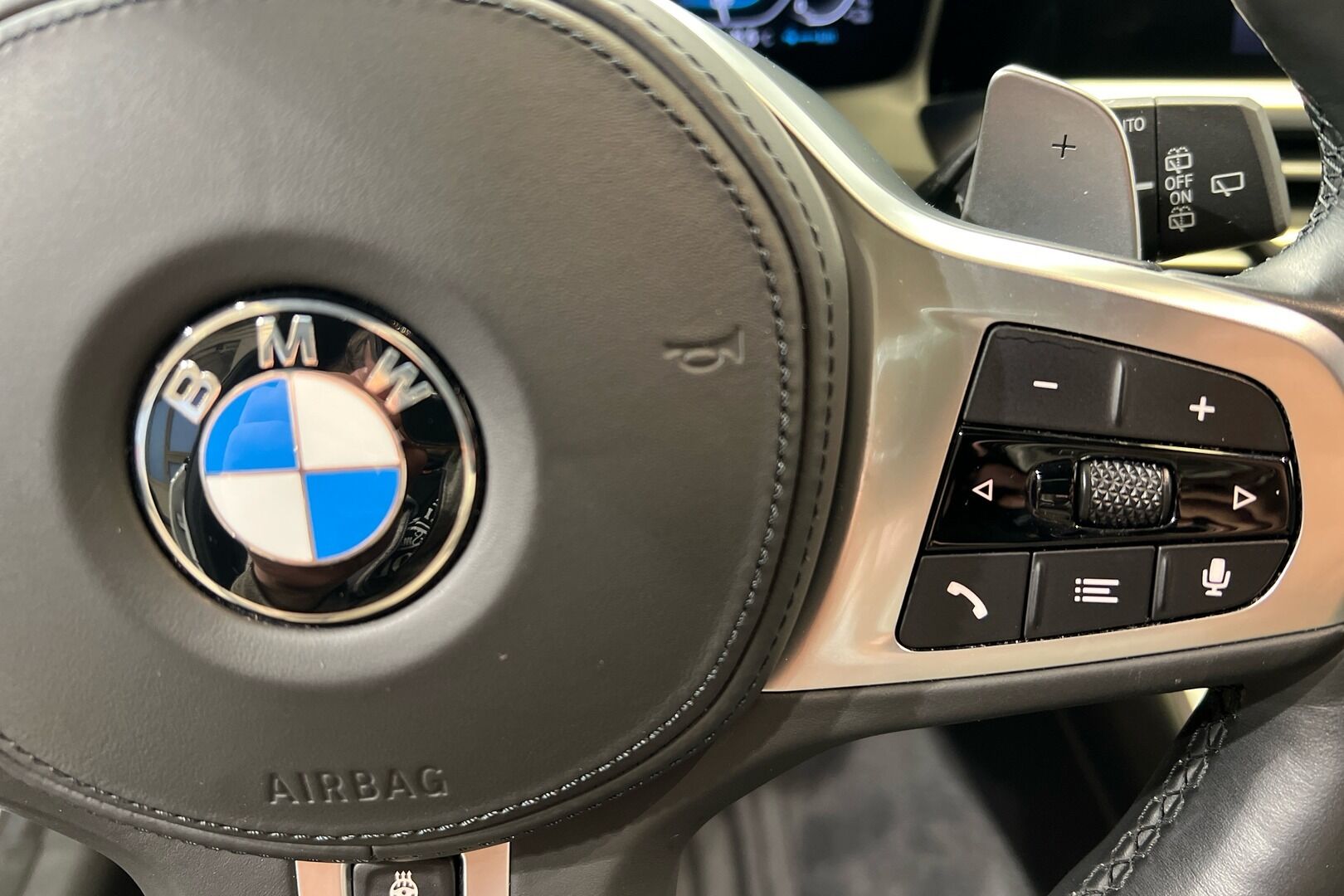 BMW 3-sarja iso kuva 18