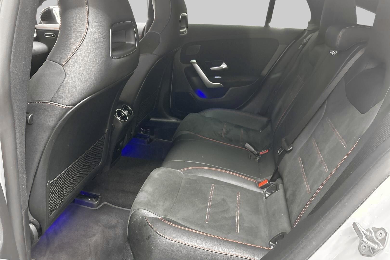 Mercedes-Benz CLA iso kuva 8