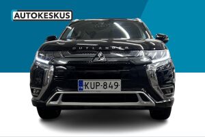Mitsubishi Outlander PHEV esikatselu 2