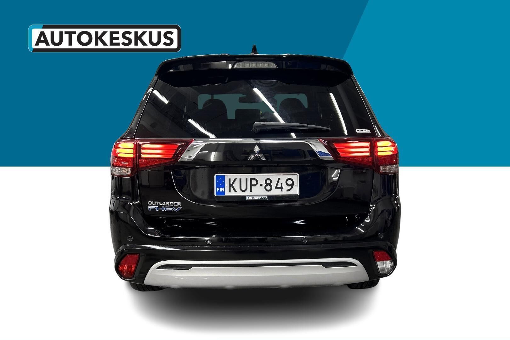 Mitsubishi Outlander PHEV iso kuva 6