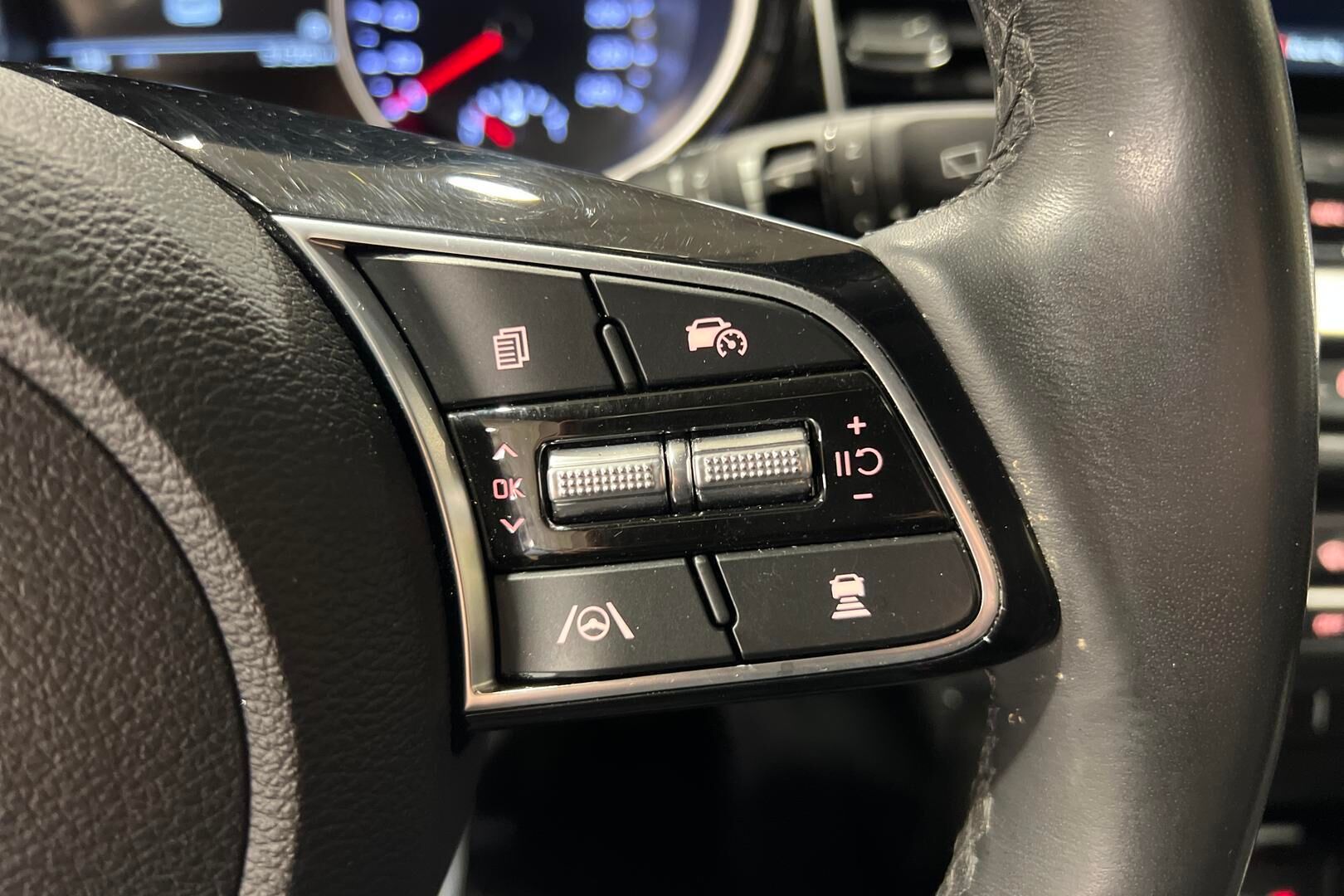 Kia XCeed iso kuva 8