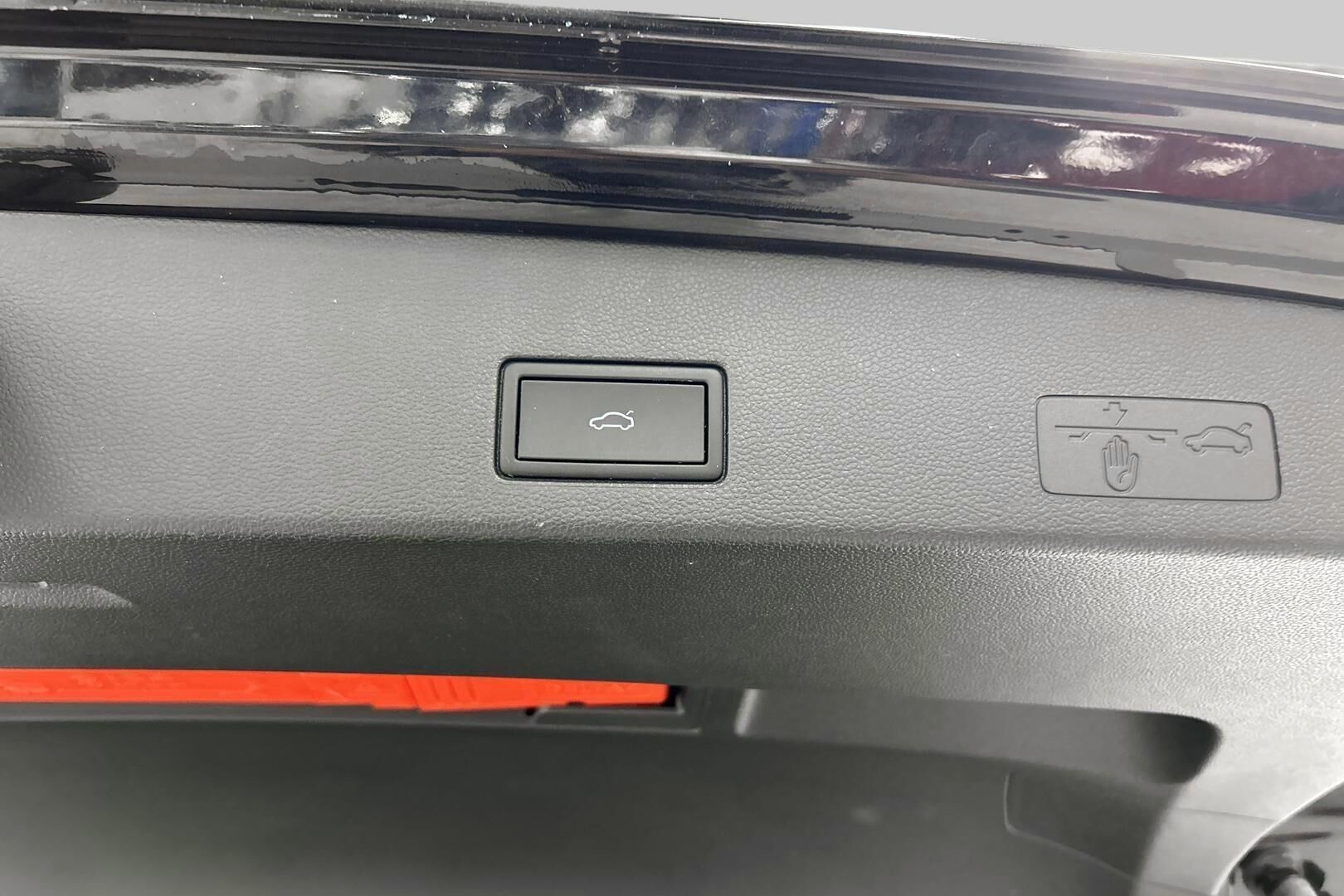 Volkswagen Golf iso kuva 13