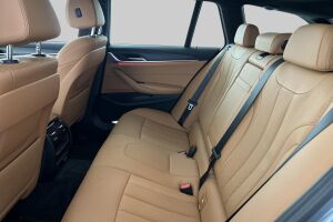 BMW 5-SARJA esikatselu 6