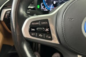 BMW 5-SARJA esikatselu 11