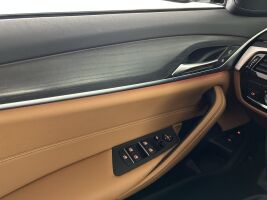 BMW 5-SARJA esikatselu 13