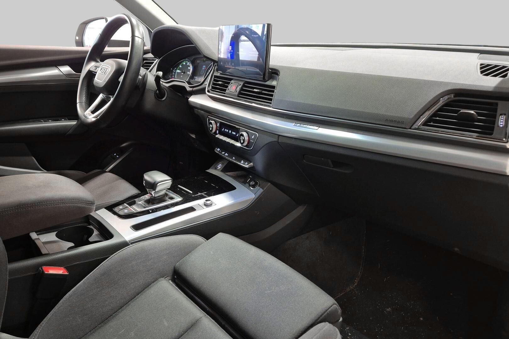 Audi Q5 iso kuva 5