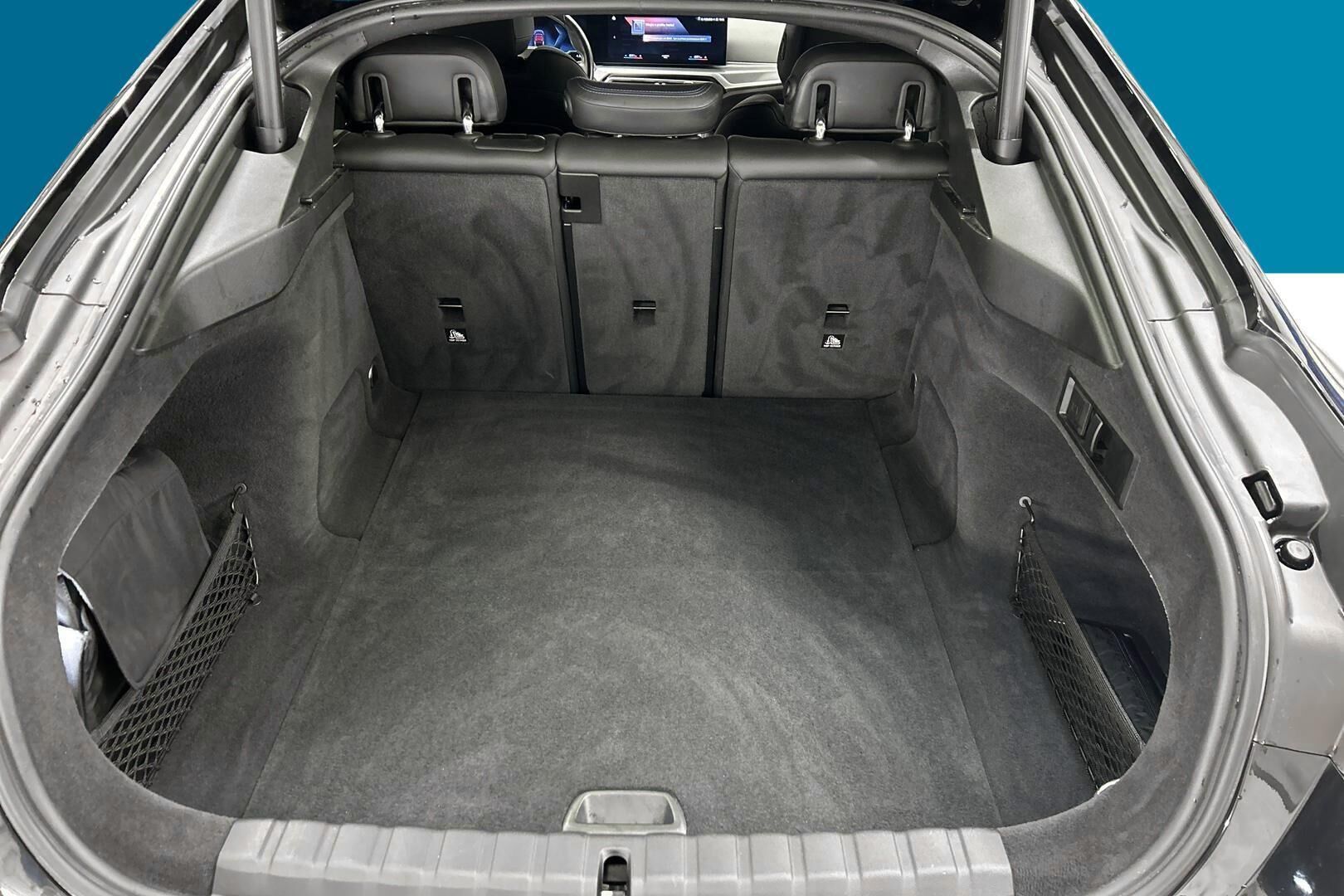 BMW I4 M50 iso kuva 10