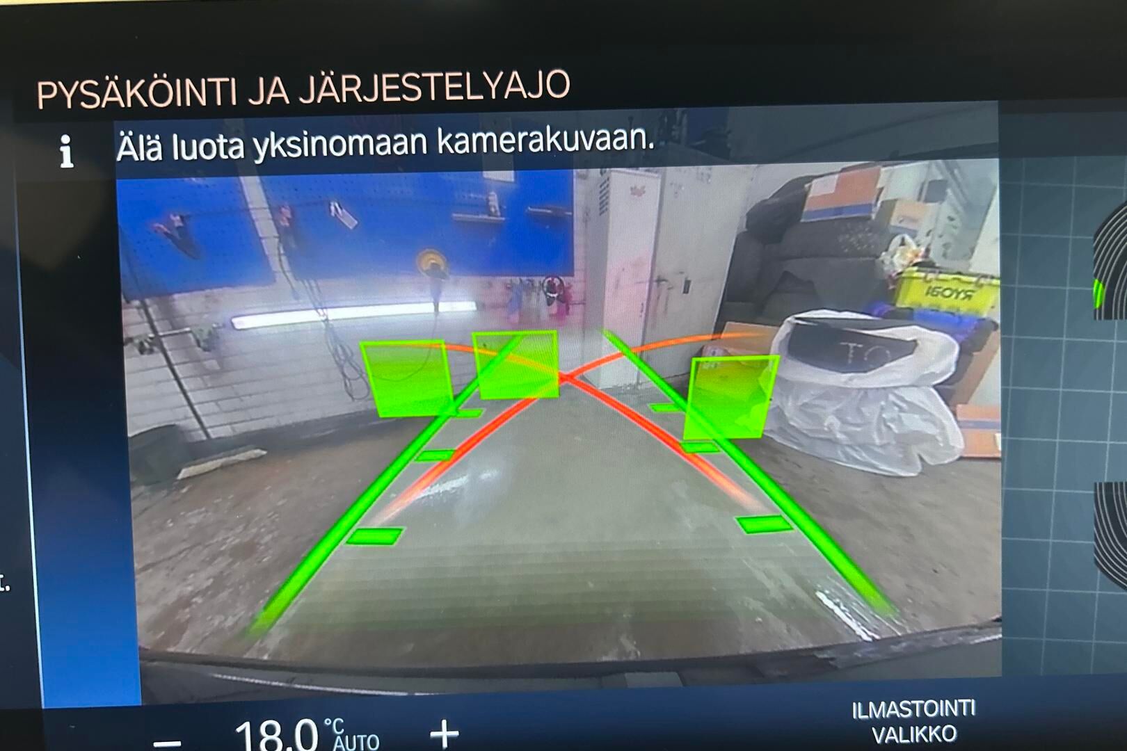 BMW I4 M50 iso kuva 23