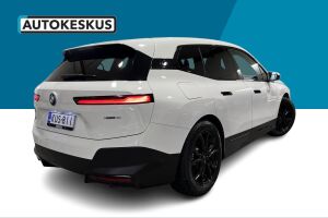 BMW iX esikatselu 23