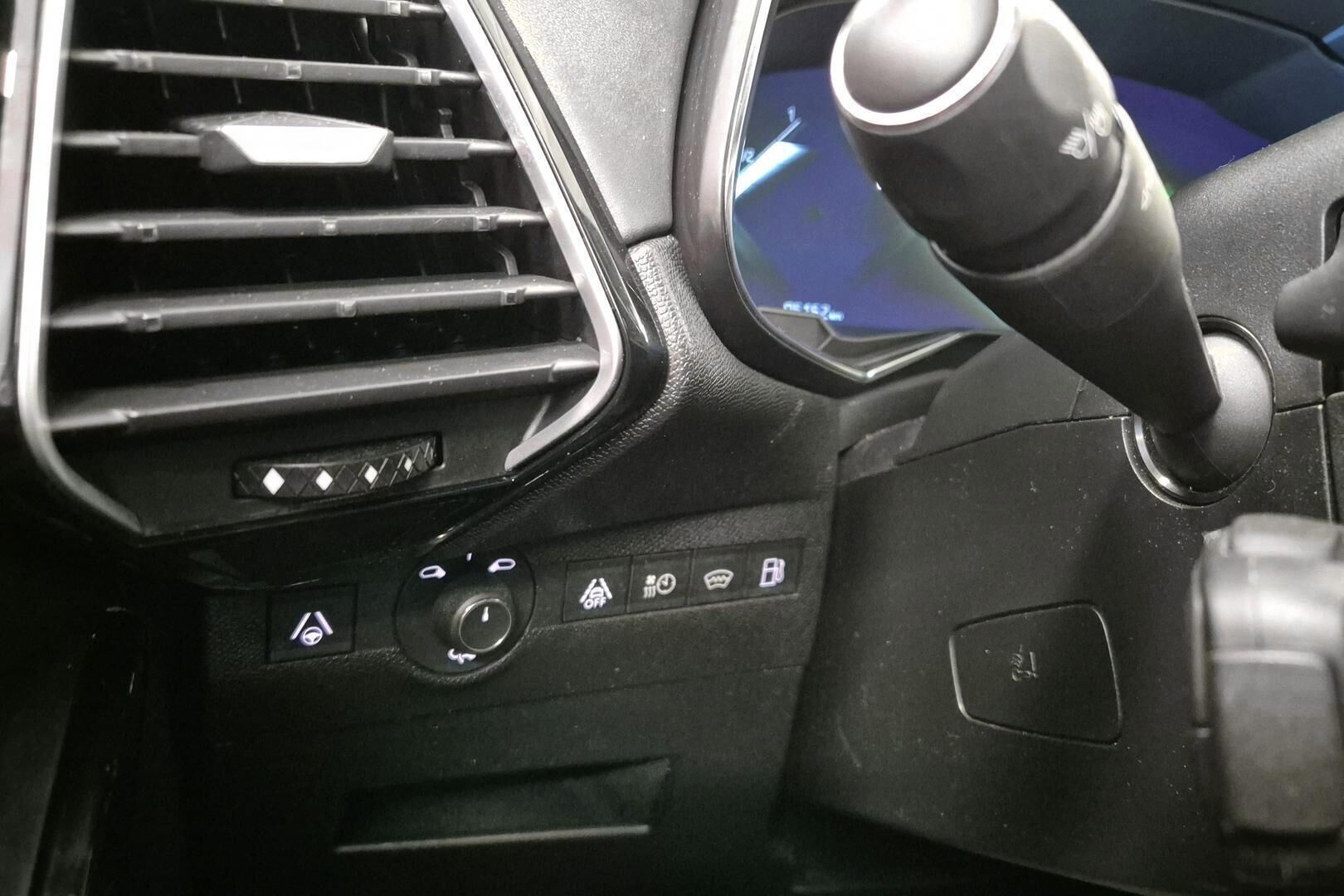 DS 7 Crossback iso kuva 22