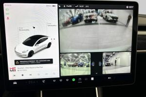 Tesla Model 3 esikatselu 16