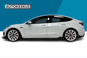 Tesla Model 3 esikatselu 3
