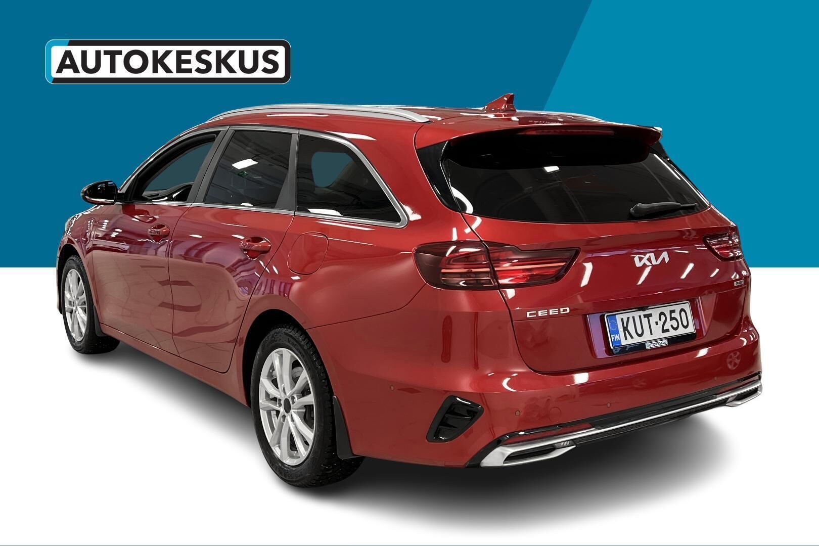 Kia Ceed iso kuva 6