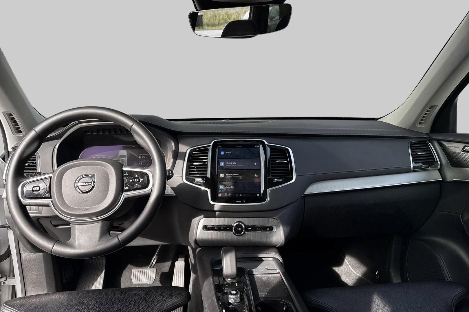 Volvo XC90 iso kuva 2