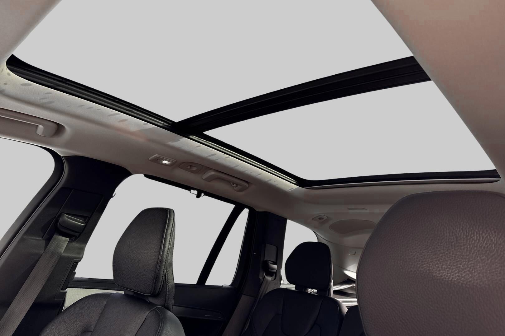Volvo XC90 iso kuva 3