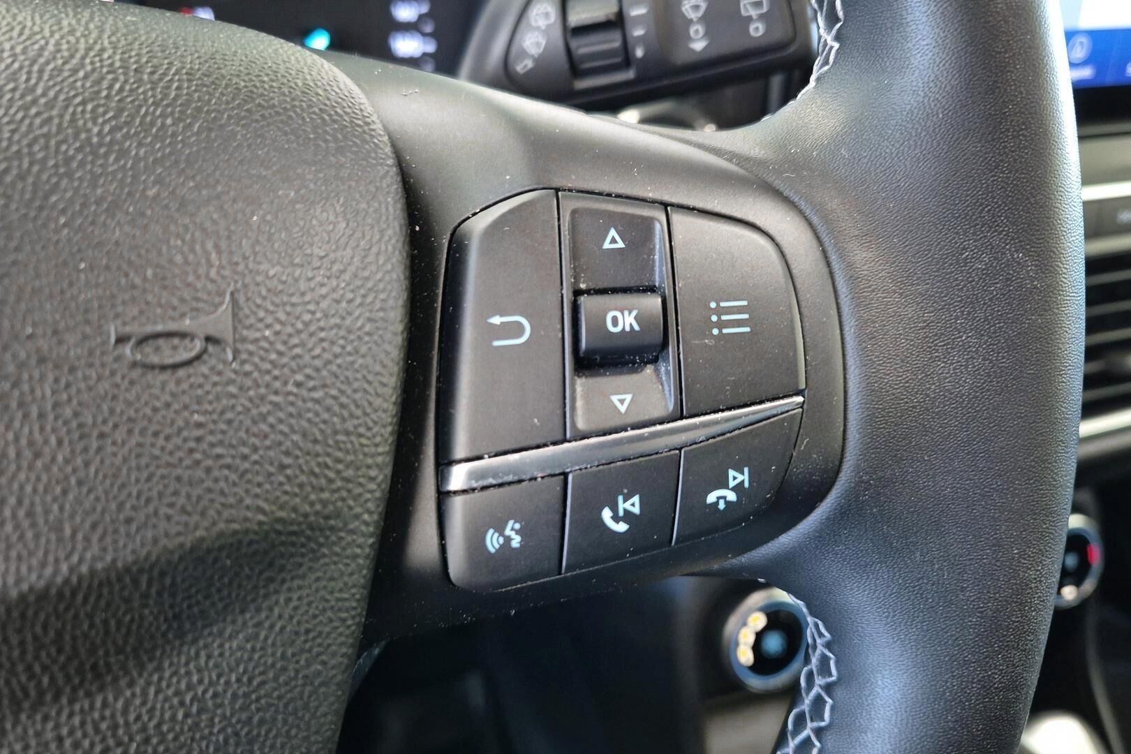 Ford Fiesta iso kuva 19