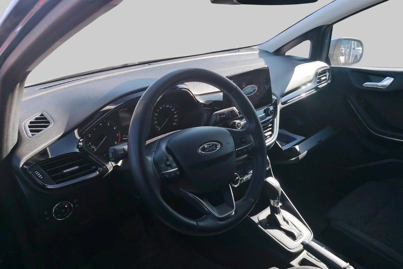 Ford Fiesta iso kuva 2