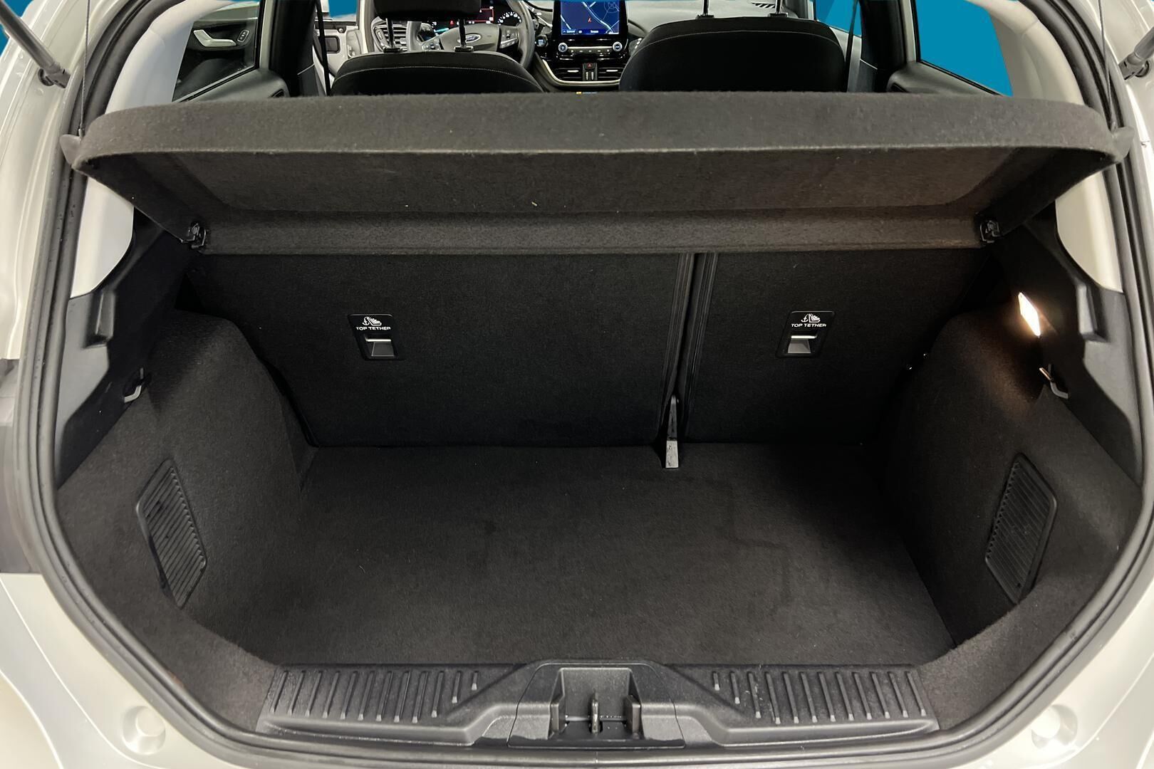 Ford Fiesta iso kuva 12