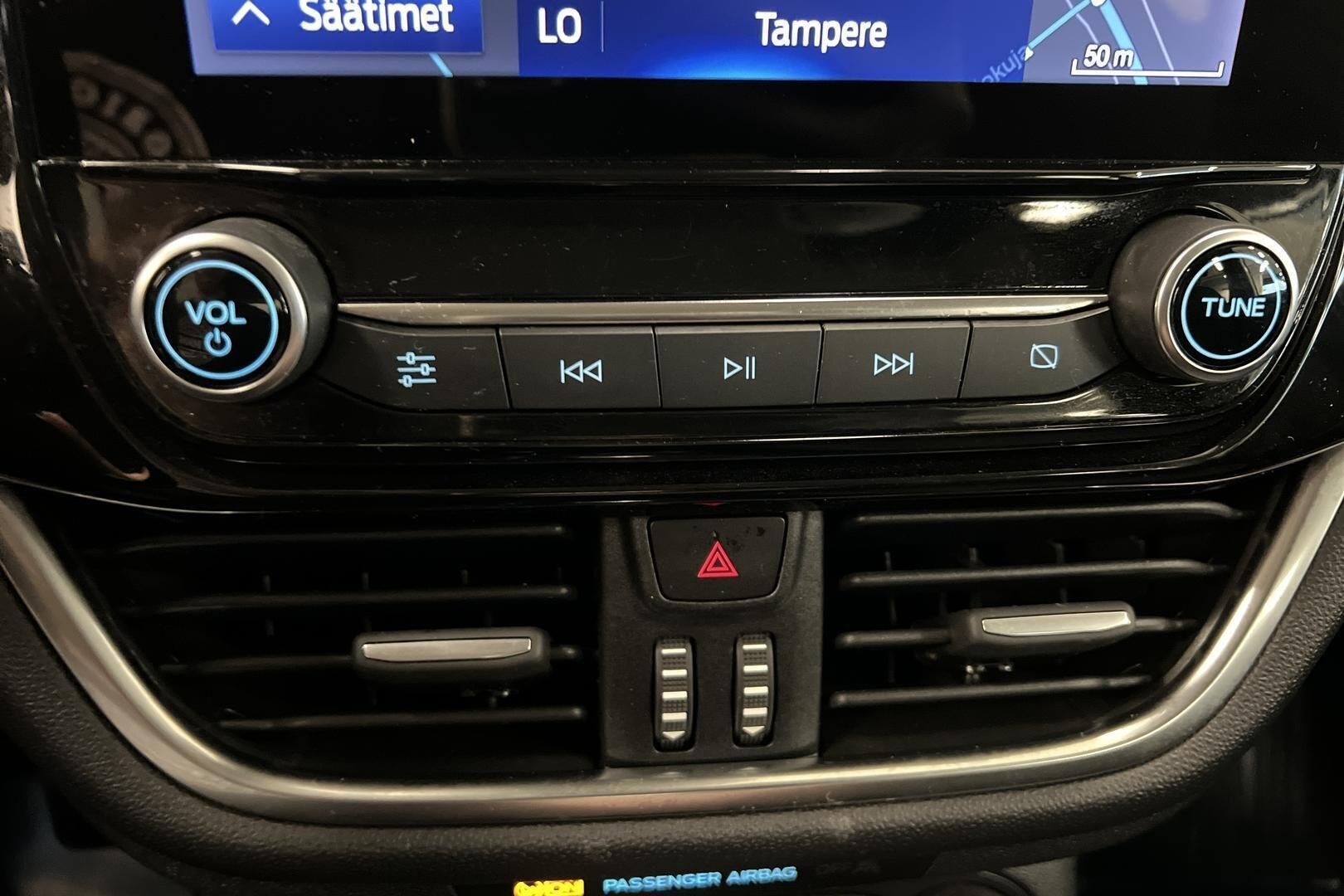 Ford Fiesta iso kuva 16