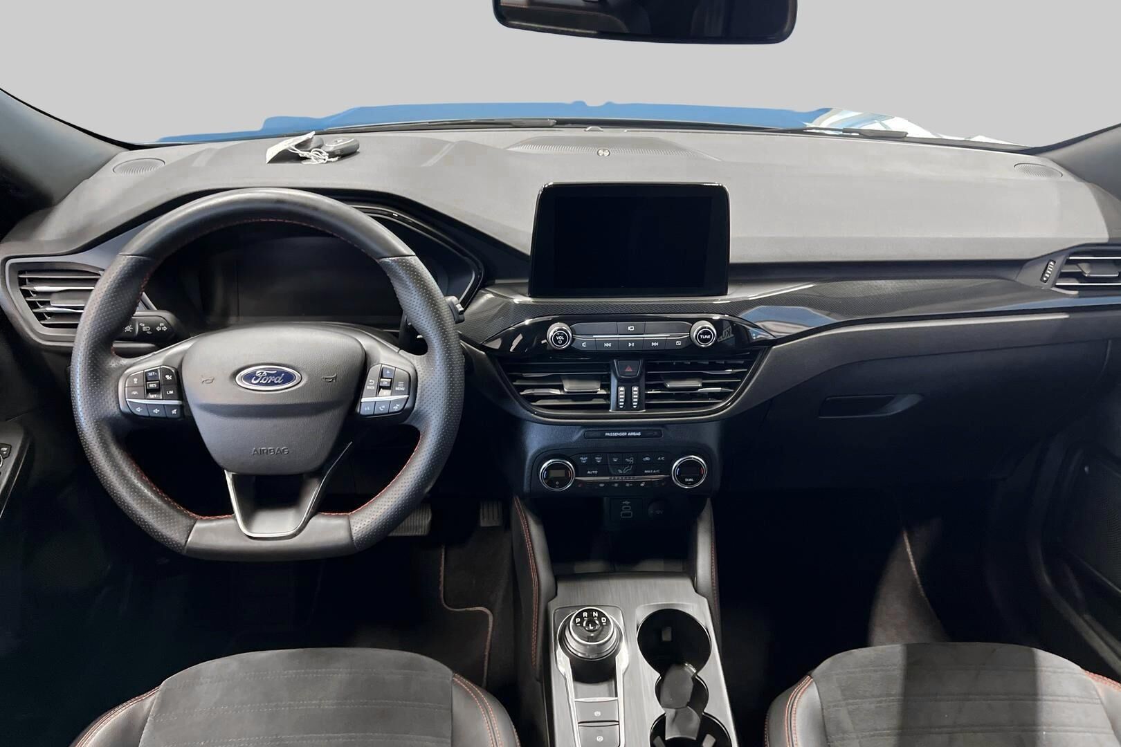 Ford Kuga iso kuva 24