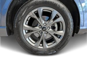 Ford Kuga esikatselu 9