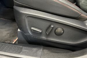 Ford Kuga esikatselu 13