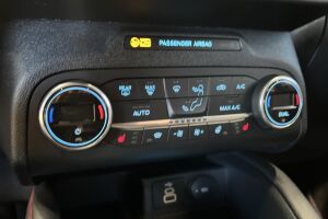 Ford Kuga esikatselu 17