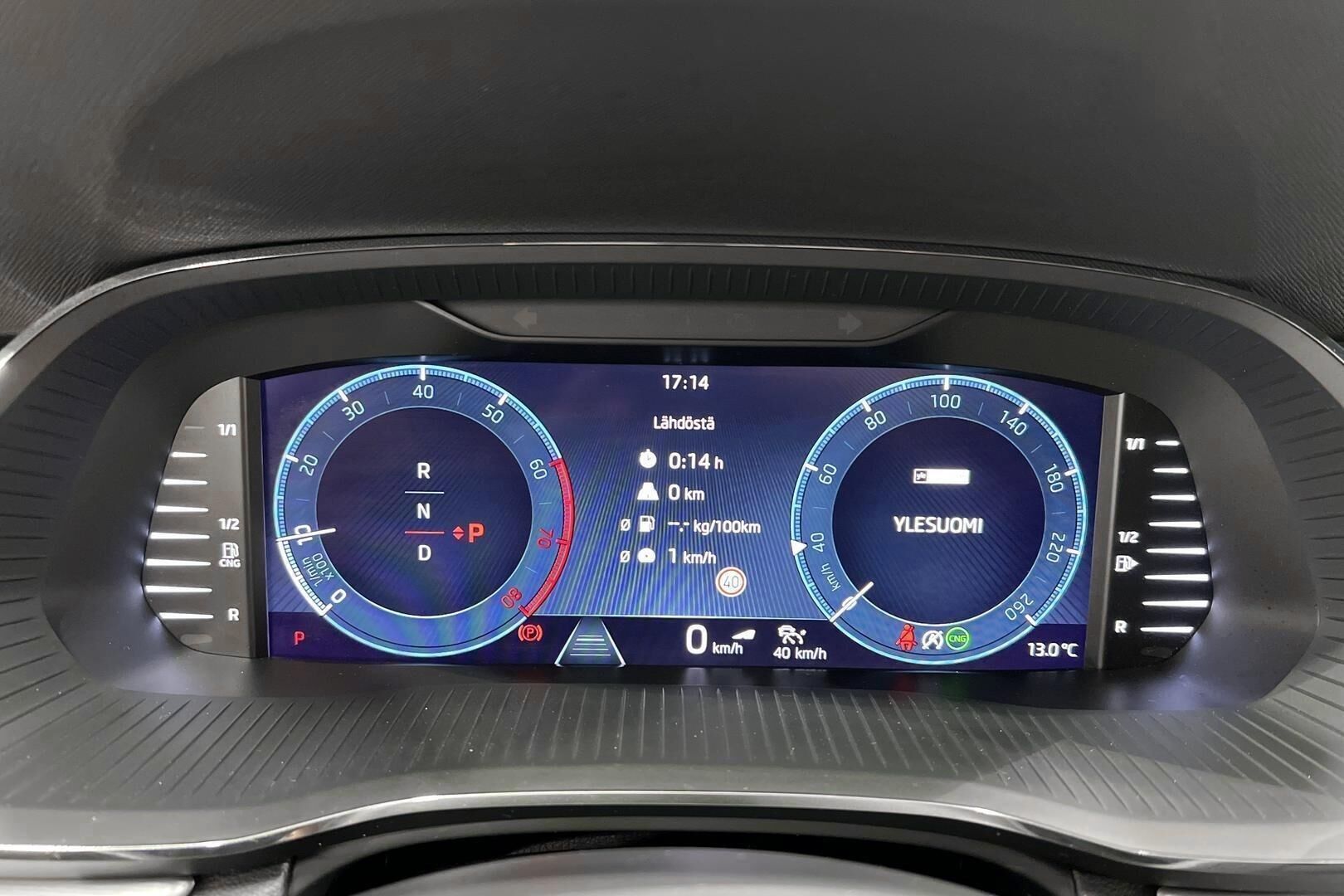 Skoda Octavia iso kuva 14