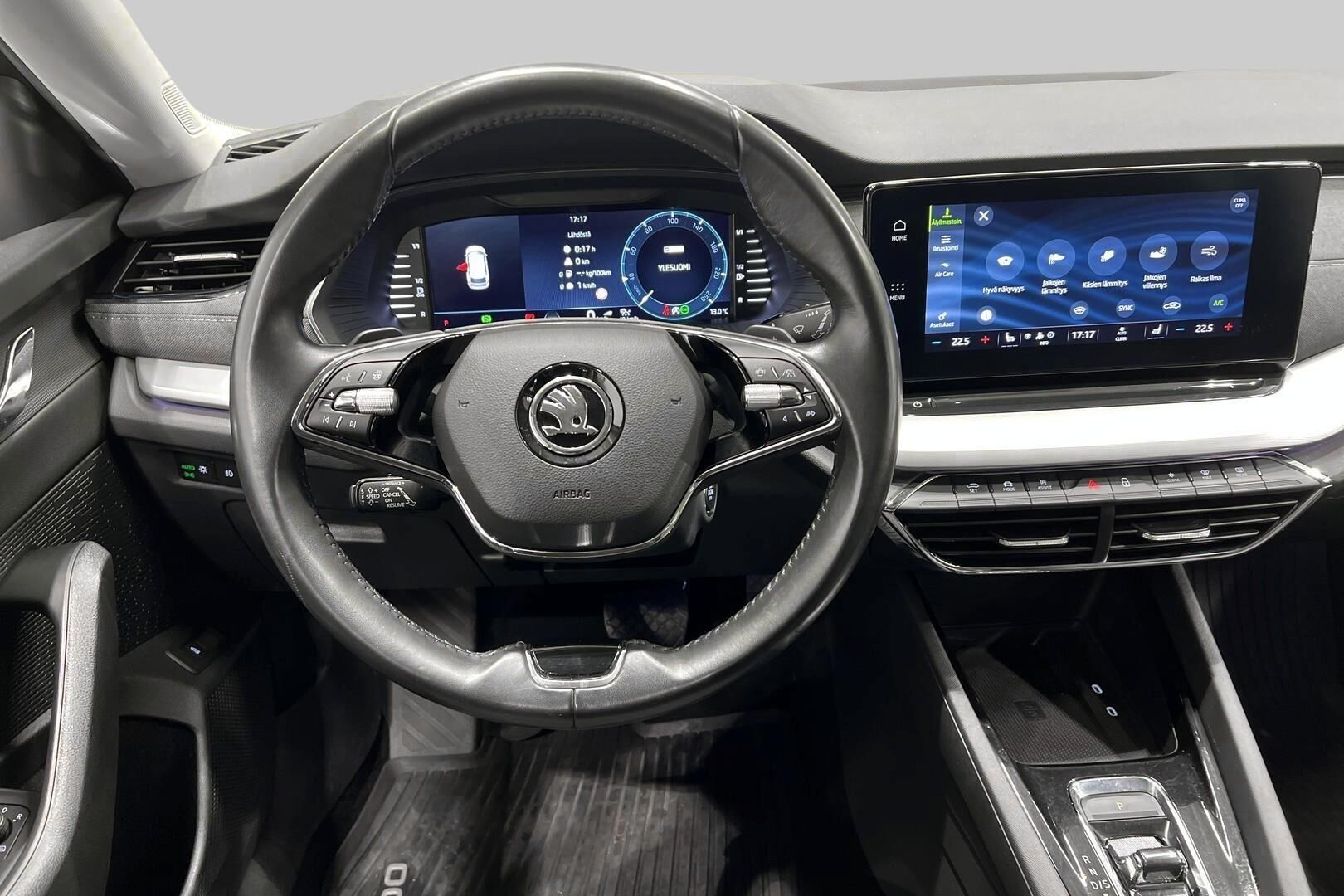 Skoda Octavia iso kuva 34