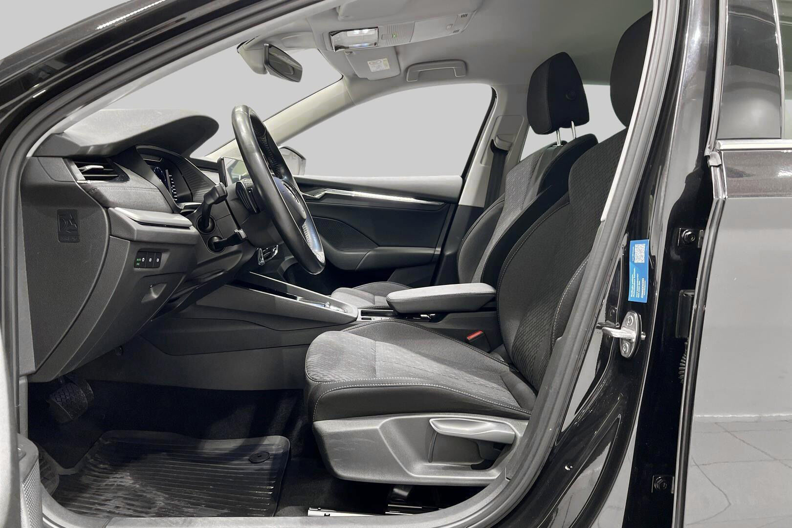 Skoda Octavia iso kuva 9