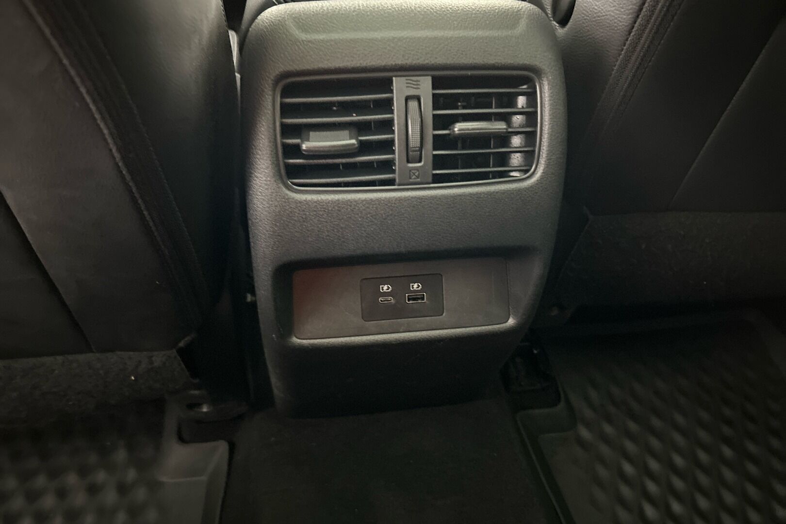 Nissan Qashqai iso kuva 25