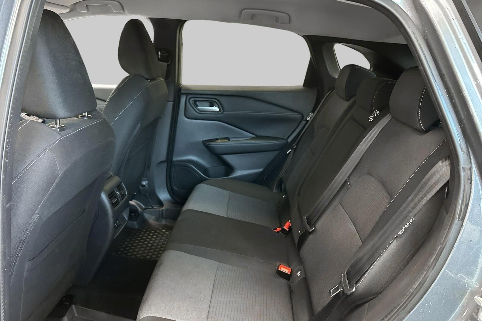 Nissan Qashqai iso kuva 10