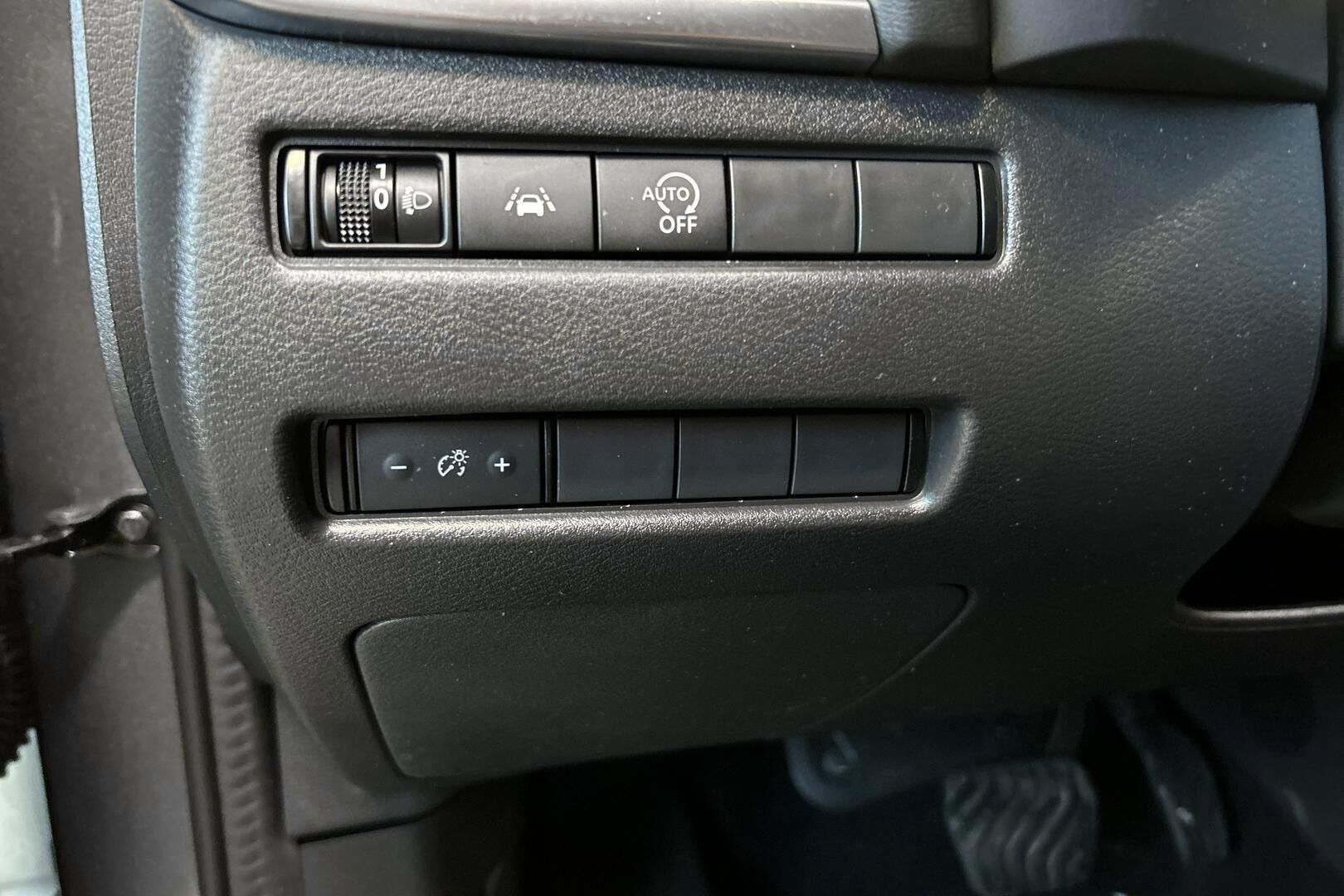 Nissan Qashqai iso kuva 15