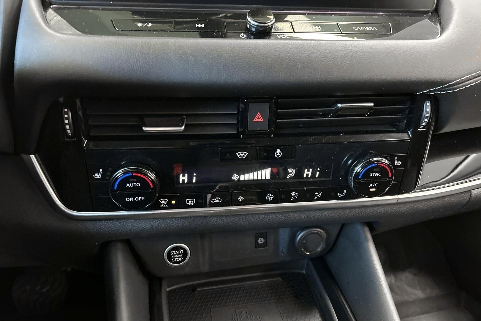 Nissan Qashqai iso kuva 17