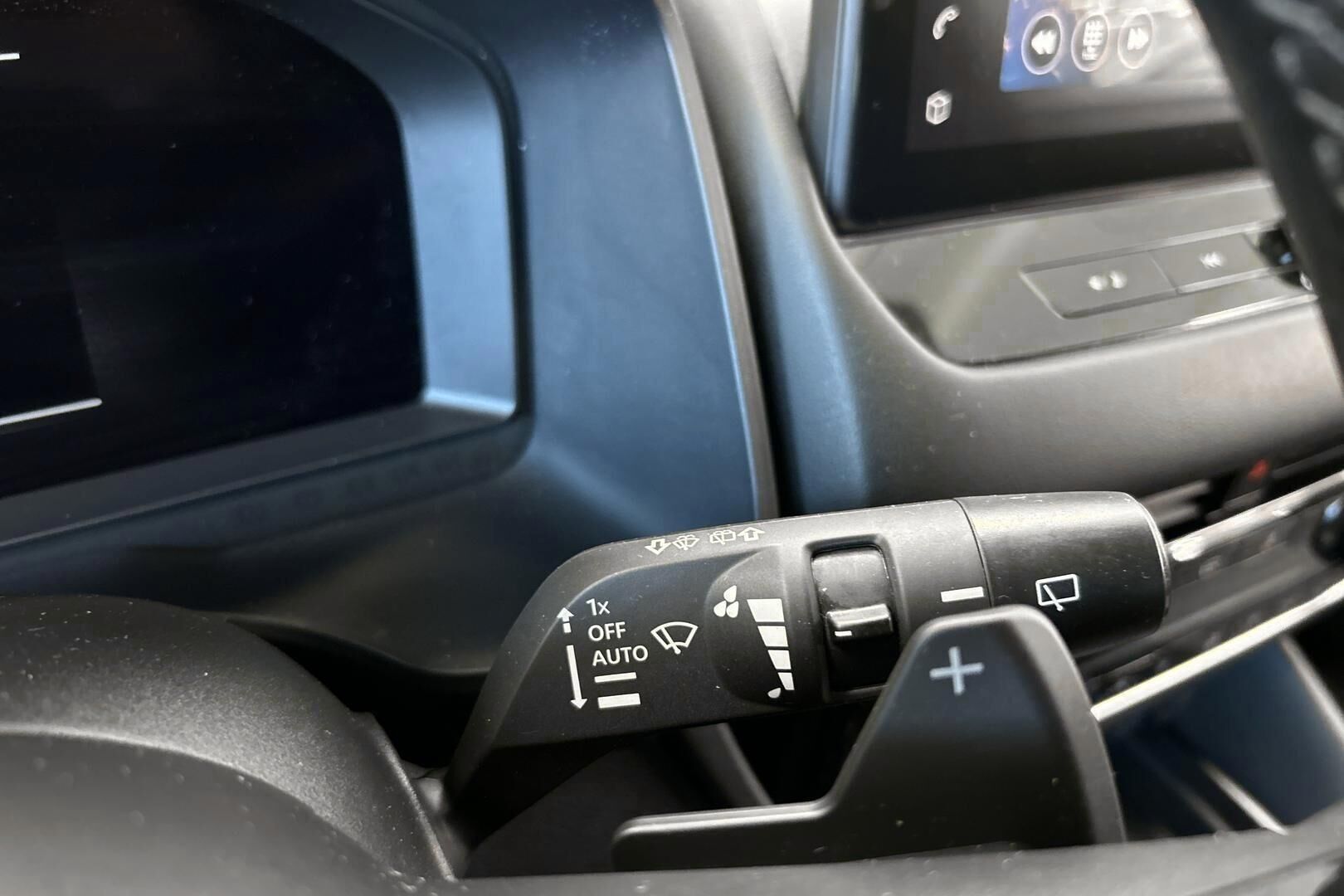 Nissan Qashqai iso kuva 25