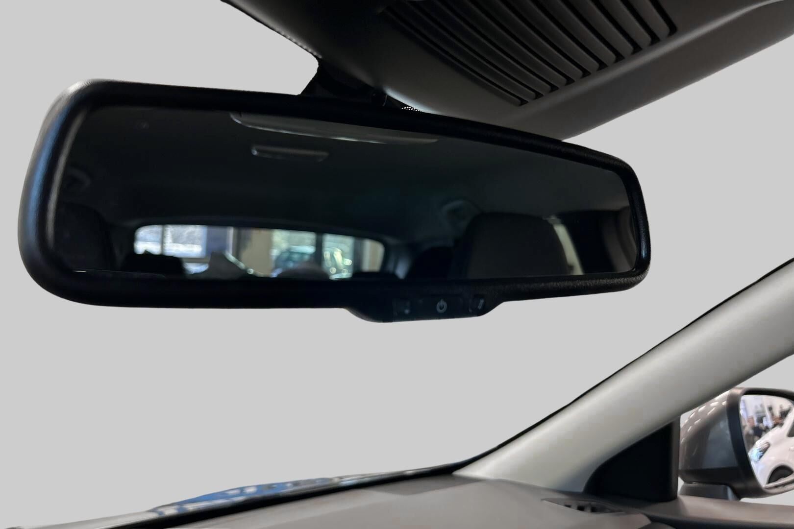 Nissan Qashqai iso kuva 6