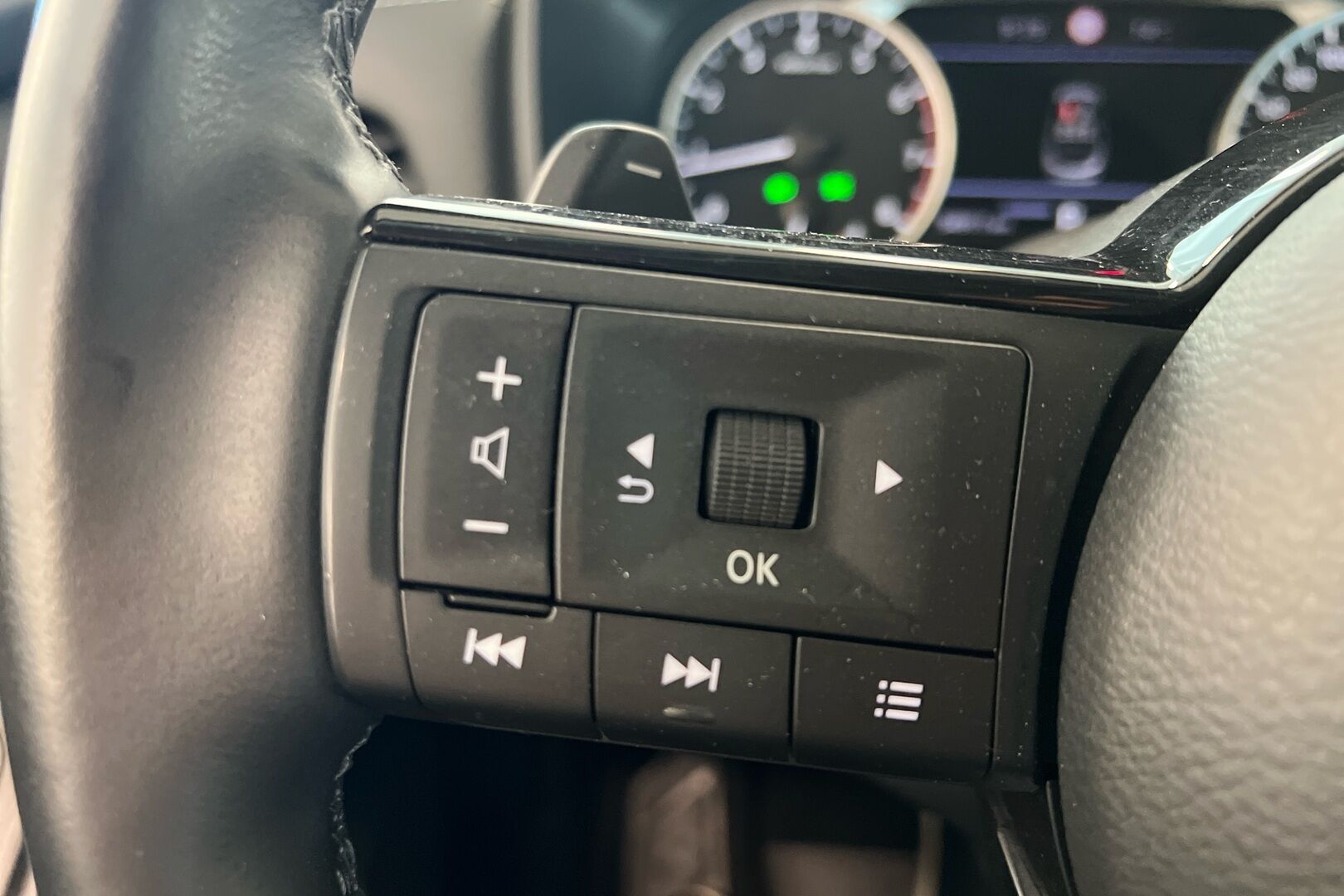 Nissan Qashqai iso kuva 12