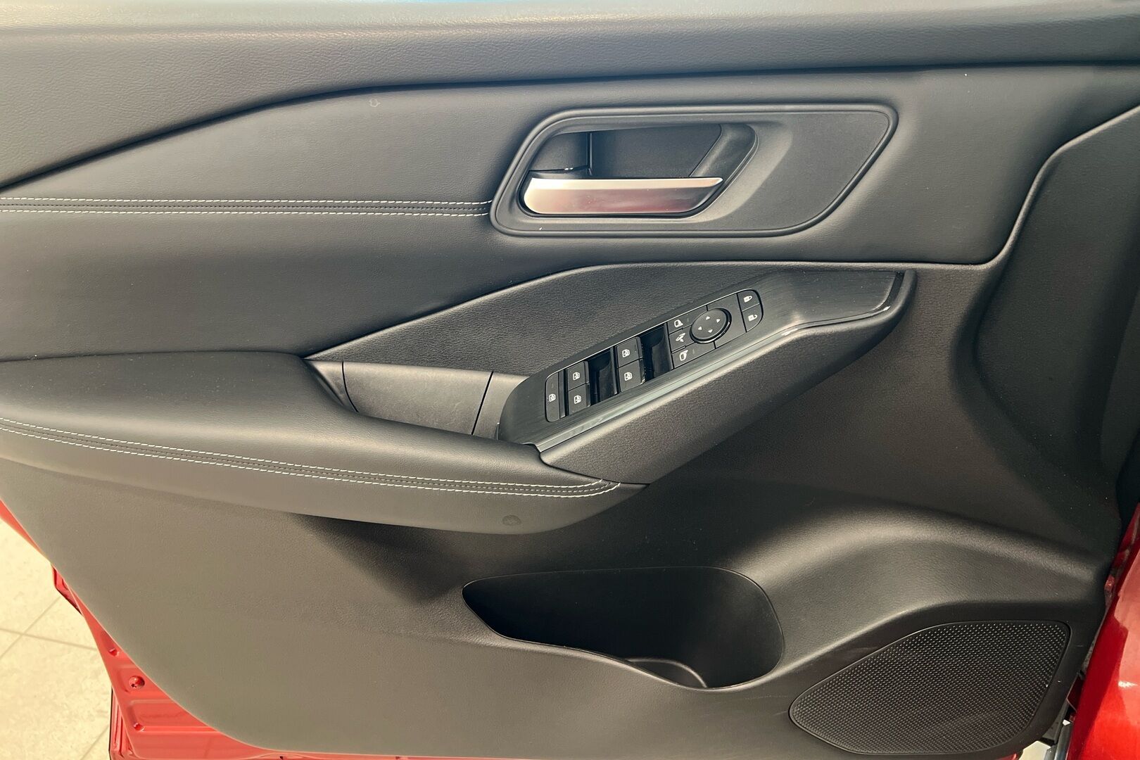 Nissan Qashqai iso kuva 15