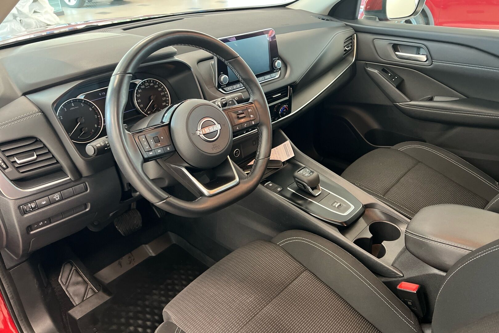 Nissan Qashqai iso kuva 5