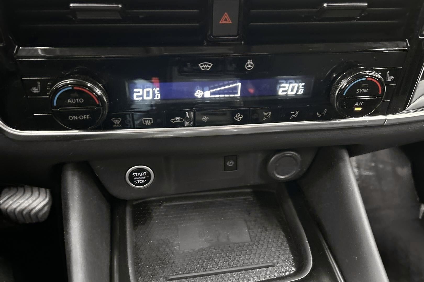 Nissan Qashqai iso kuva 15